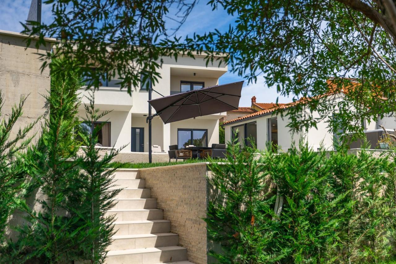 Villa Cascada Muntic Exterior photo